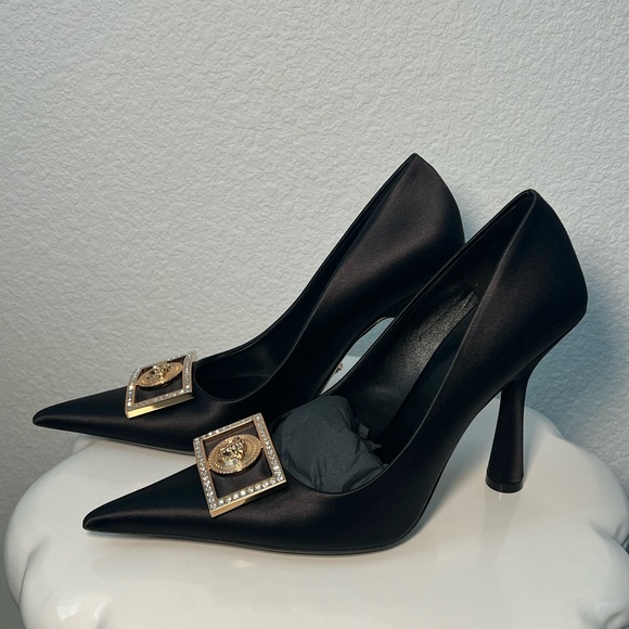Versace Black Medusa Plaque Satin Pump - Picture 3 of 11